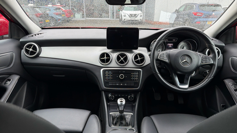 Mercedes-Benz GLA 200d Sport 5dr Diesel Hatchback